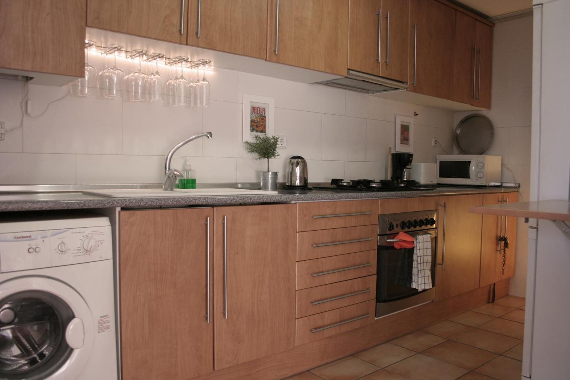Lovely Apartment With A Terrace Барселона Екстер'єр фото